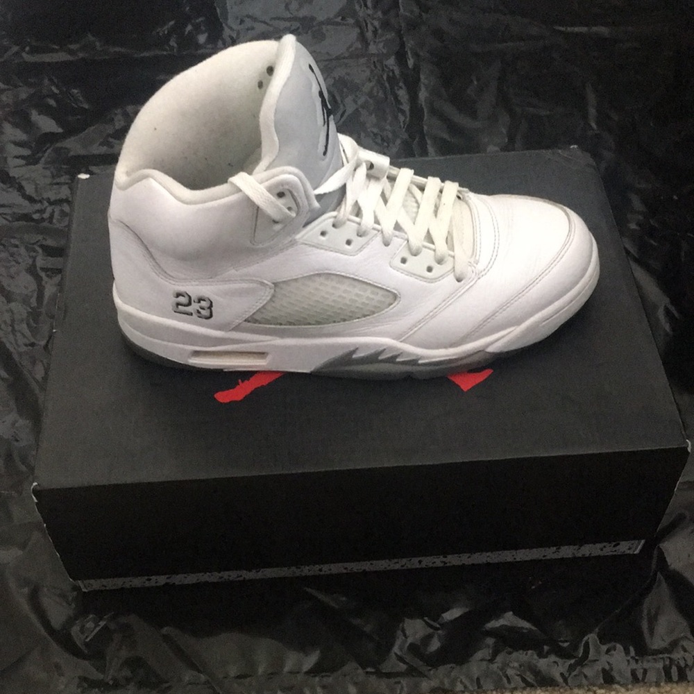 Jordan 5 Metallic Silver